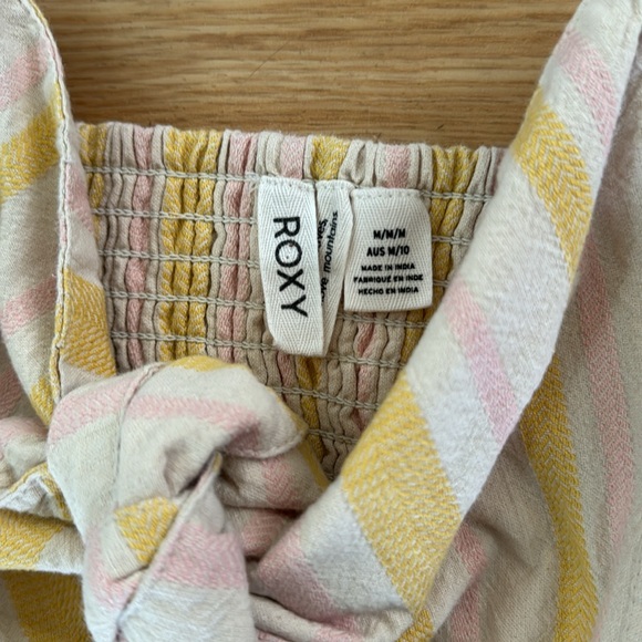 Roxy Under the Cali Sun Stripe Strappy Yellow Dress Sz Medium - Picture 8 of 11